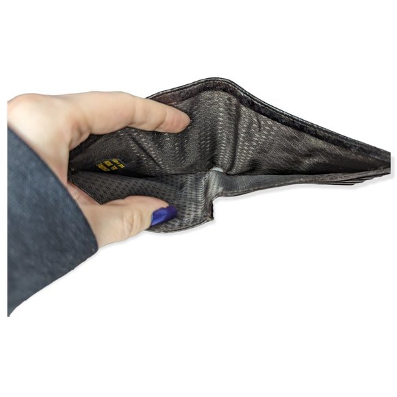 Men's Dark Brown Eel Skin Wallet - Picture 5 of 5